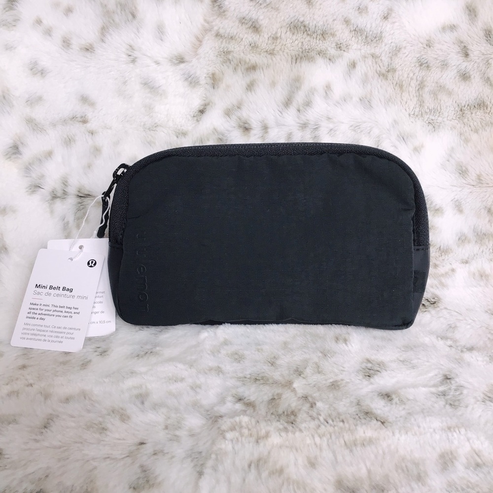 LULULEMON Everywhere Belt Bag Mini NWT